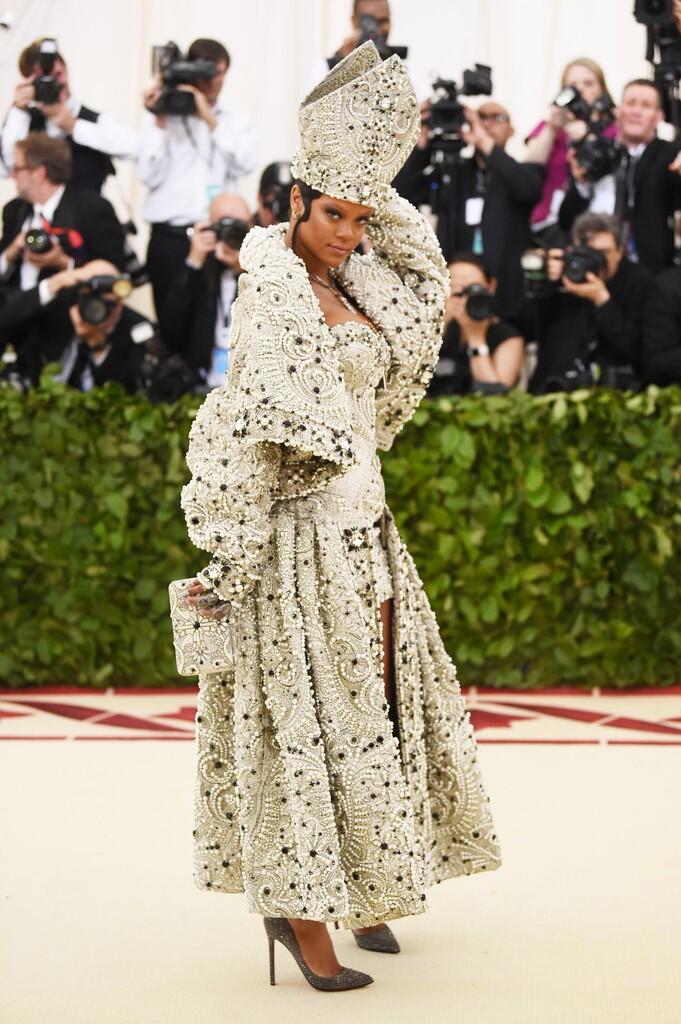 iIst Kostum Terbaik di Met Gala 2018