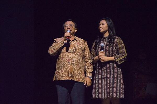 Senias Muda Livi Zheng Perkenalkan Blitar ke Los Angeles!