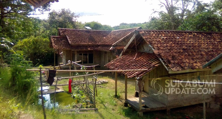 Warga Kampung Cirengrang Sukabumi Hidup 5 Bulan Tanpa Listrik