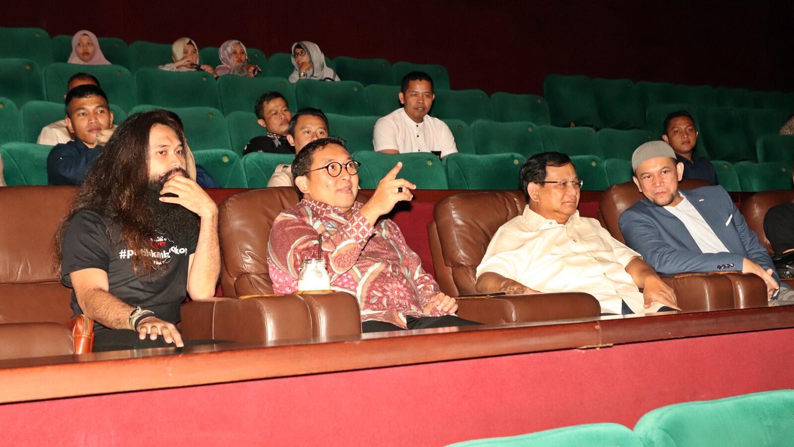 Prabowo Wajibkan Seluruh Kader Gerindra Nonton '212 The Power of Love'