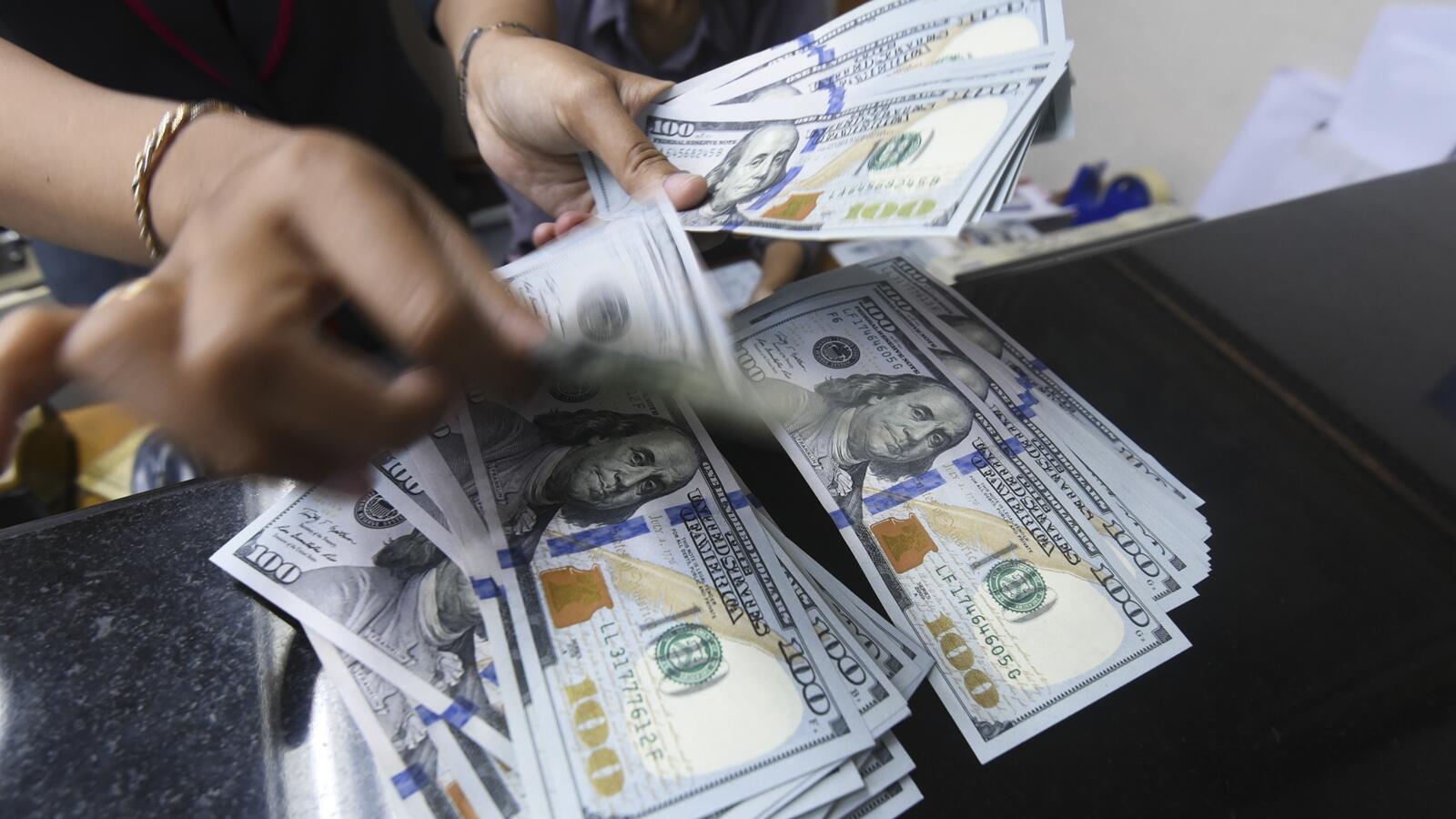 Nilai Tukar Rupiah Hari Ini Diproyeksi Tembus Rp 14.025 per Dolar AS