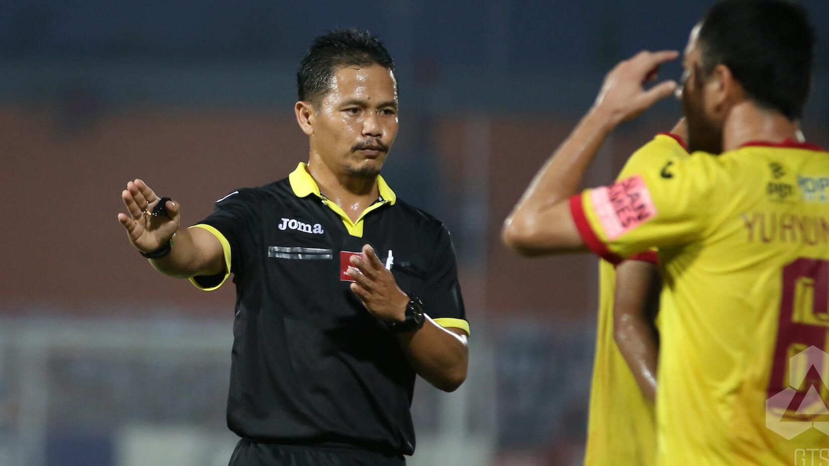Inkonsistensi PSSI Menghukum Pemain yang Menganiaya Wasit