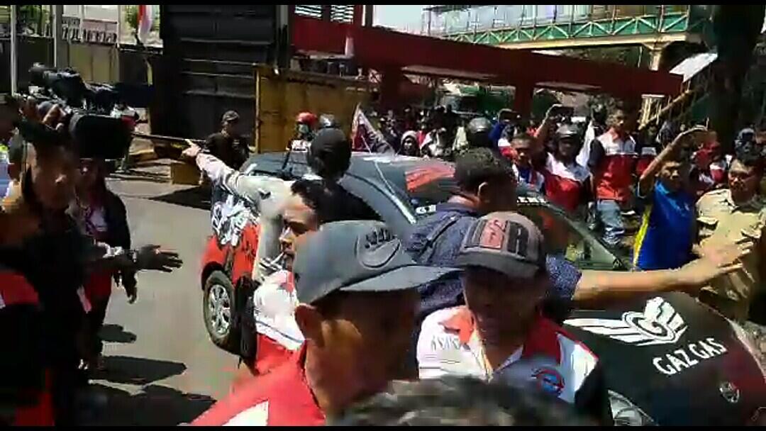 Dirumahkan Sepihak, Serikat Buruh di Pasuruan Demo PT HM Sampoerna