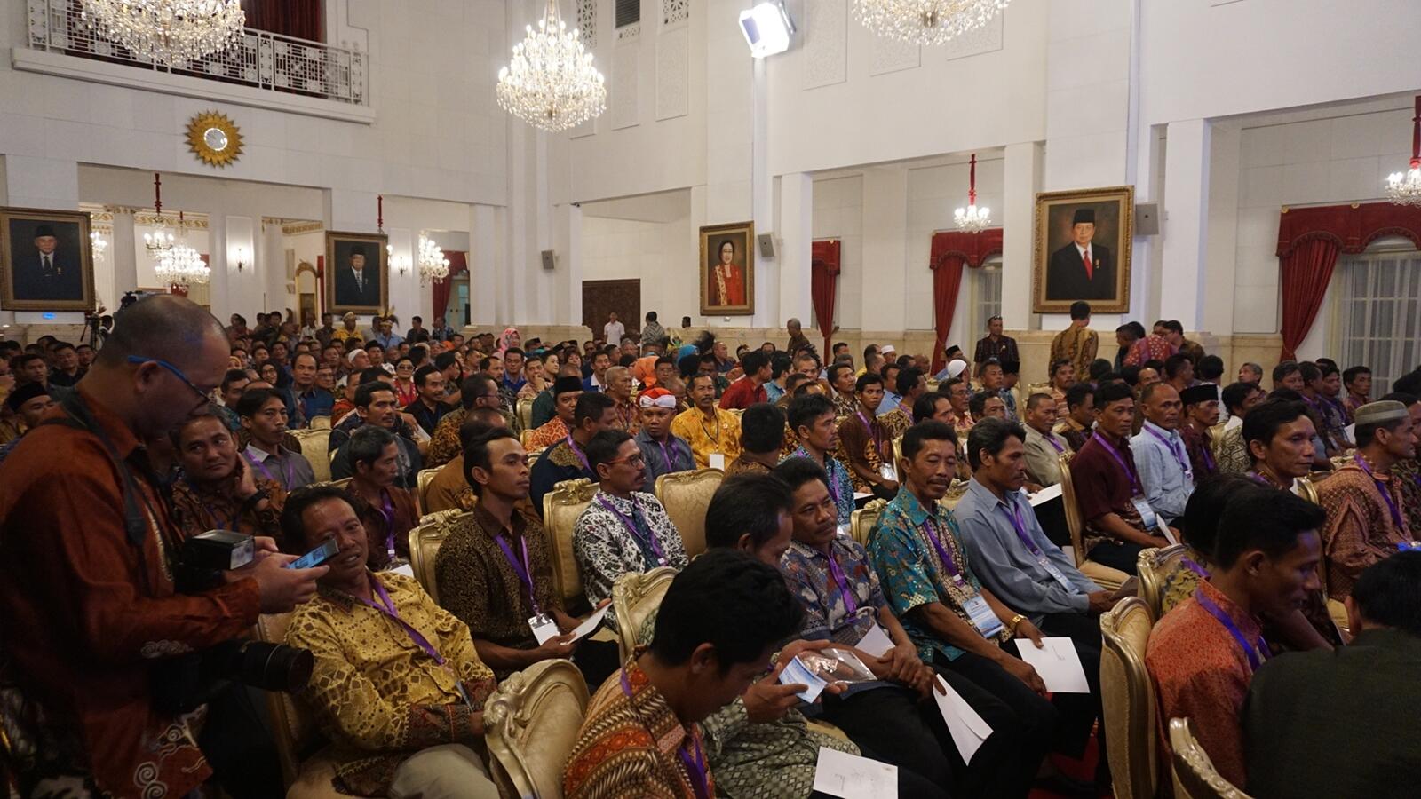 Teriakan 'Hidup Susi' Jelang Pertemuan Nelayan dengan Jokowi di Istana