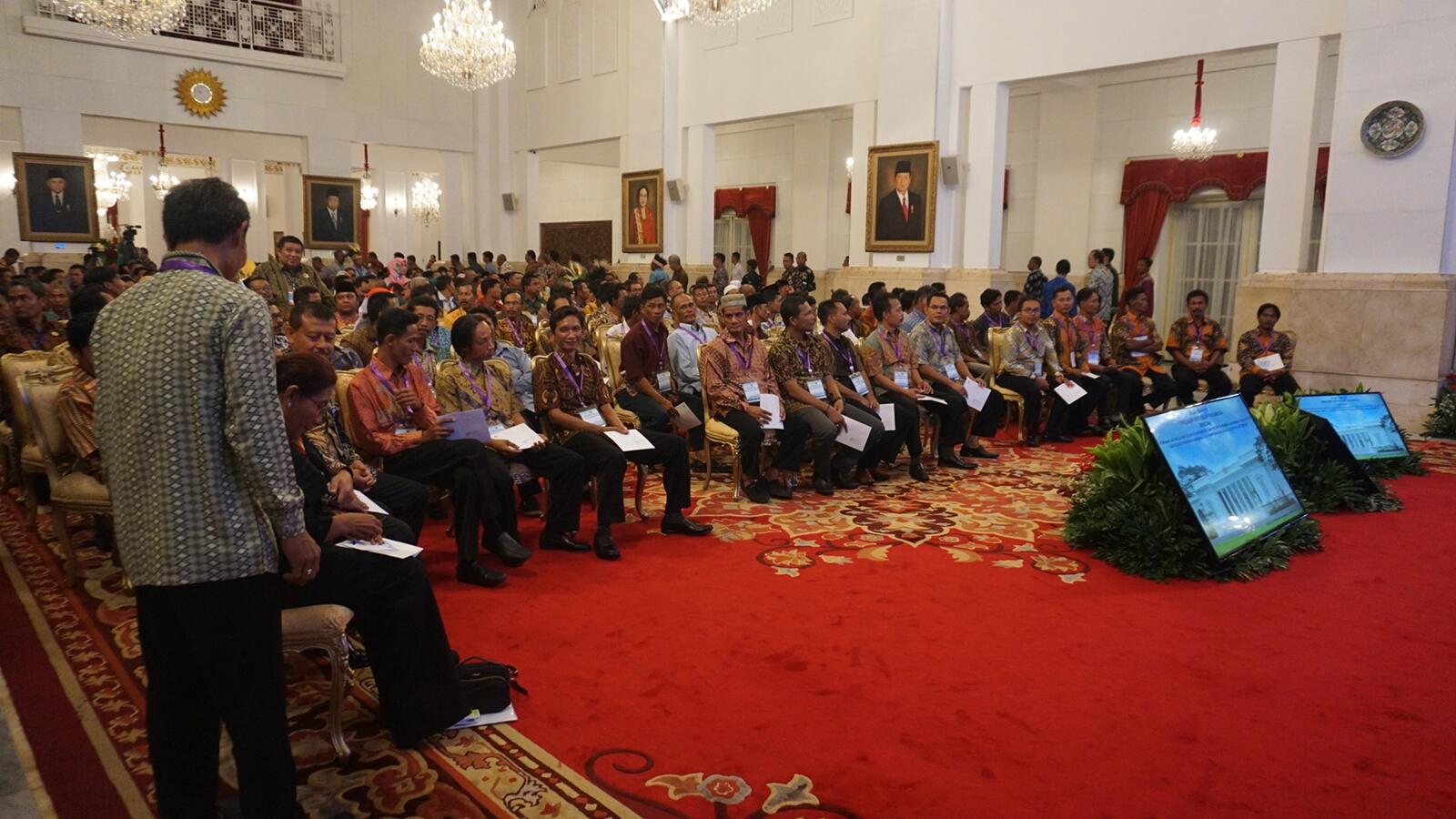 Setelah Sopir Truk, Jokowi Terima Nelayan di Istana Negara
