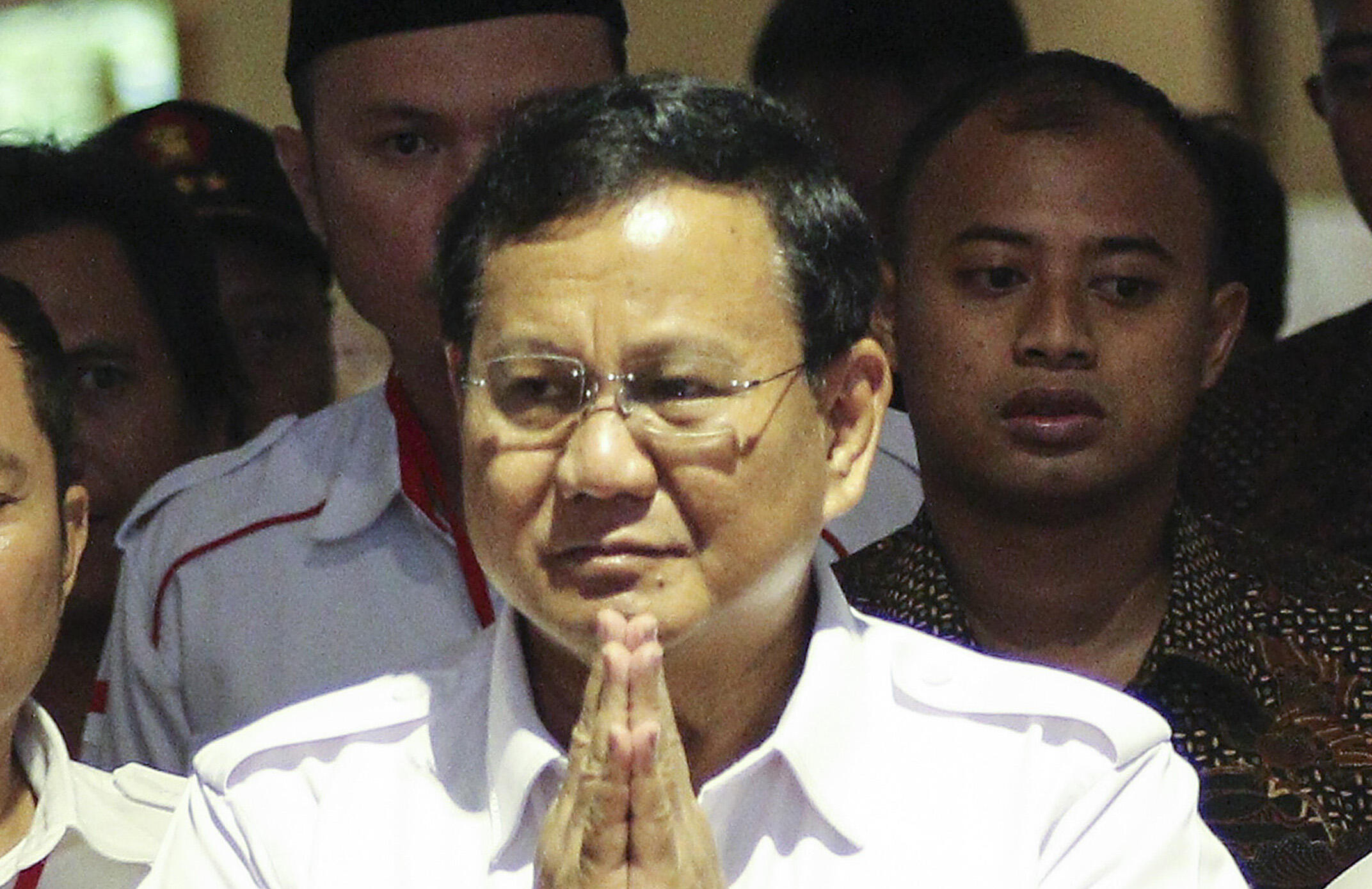 Nonton Bareng Syahrini, Prabowo Wajibkan Kader Gerindra Nobar Film 212