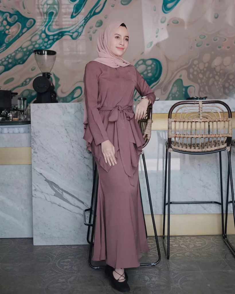 Feshion Sedang Trend?? Cocok Untuk Di Pakai Lebaran Ini