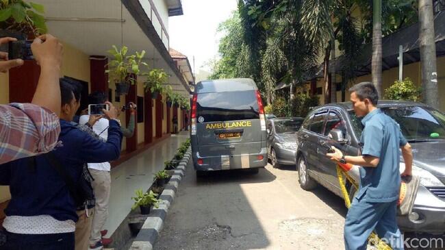 6 Kantong Jenazah Dibawa ke RS Polri dari Mako Brimob