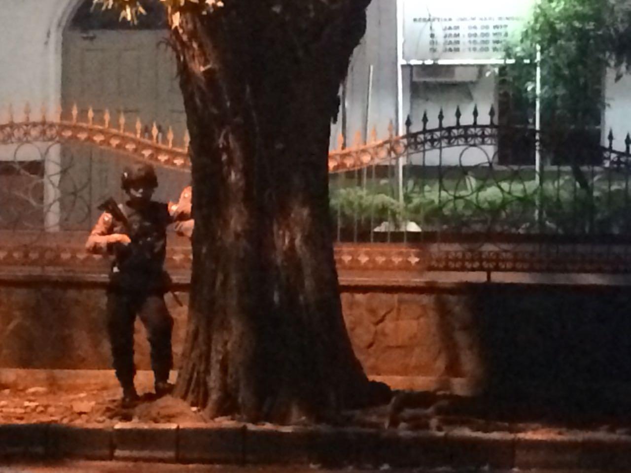 Suasana di Mako Brimob Mencekam Pasca-Kericuhan, Polisi Blokir Jalan M Yasin