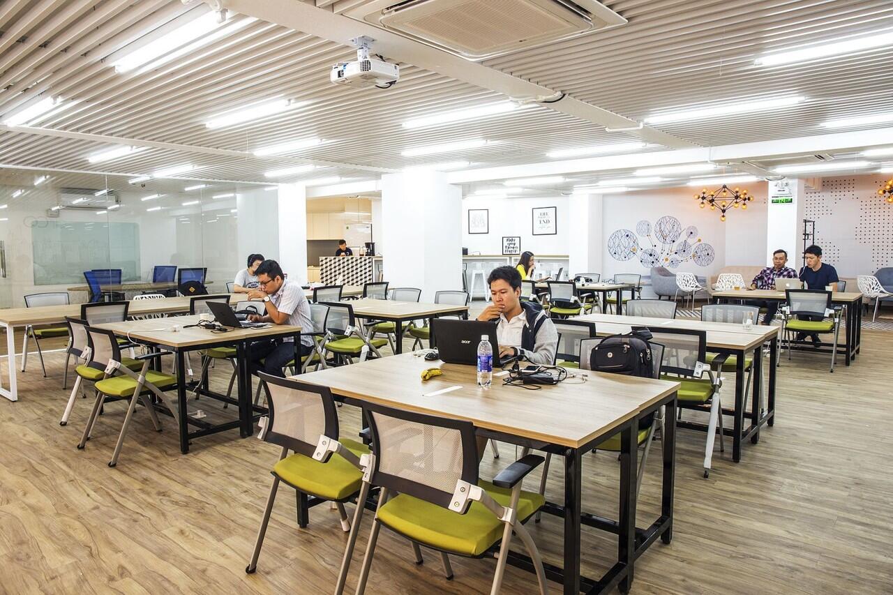 Apa Itu Coworking Space ???