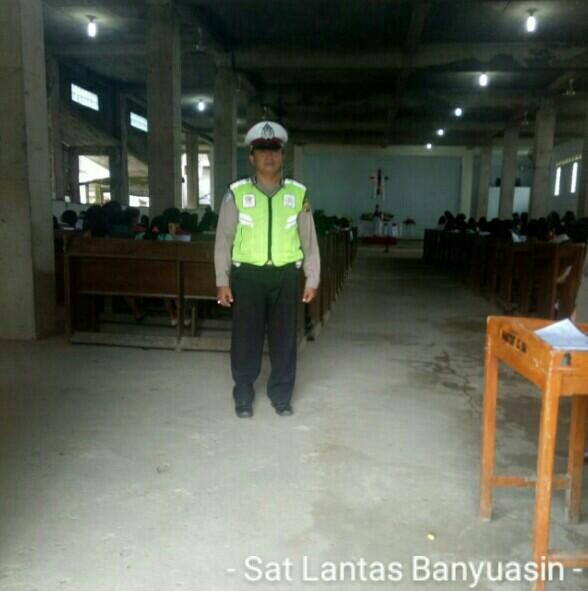 Setiap Minggu, Sat Lantas Polres Banyuasin Giat Pengamanan Di Gereja