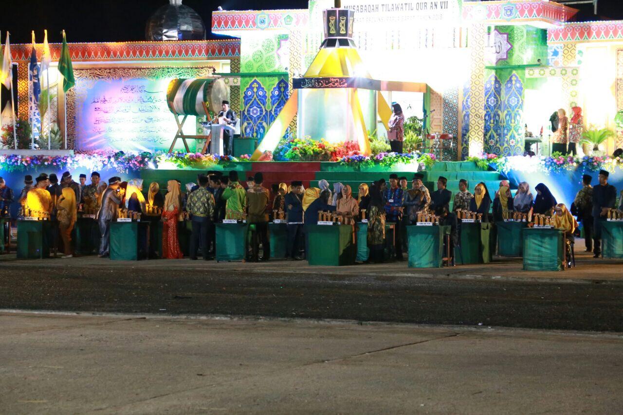 Ribuan Masyarakat Hadiri Penutupan MTQ VII