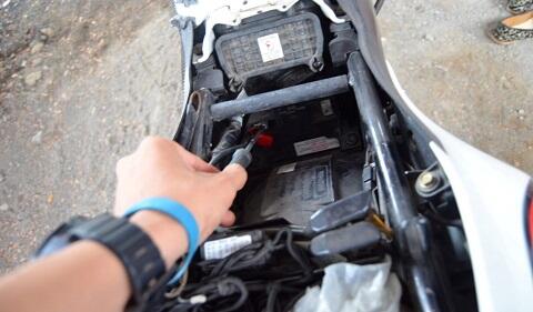 Suka Ngerawat Motor Sendiri? Baca Tipsnya Disini Gan!
