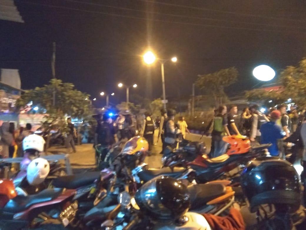 Baku Tembak Densus vs Teroris Terdengar Sampai di Jalan Raya