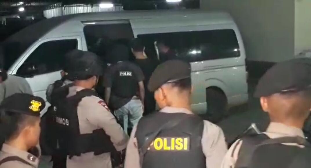 Teroris yang Terlibat Baku Tembak dengan Densus Bekerja Sebagai Tukang Las
