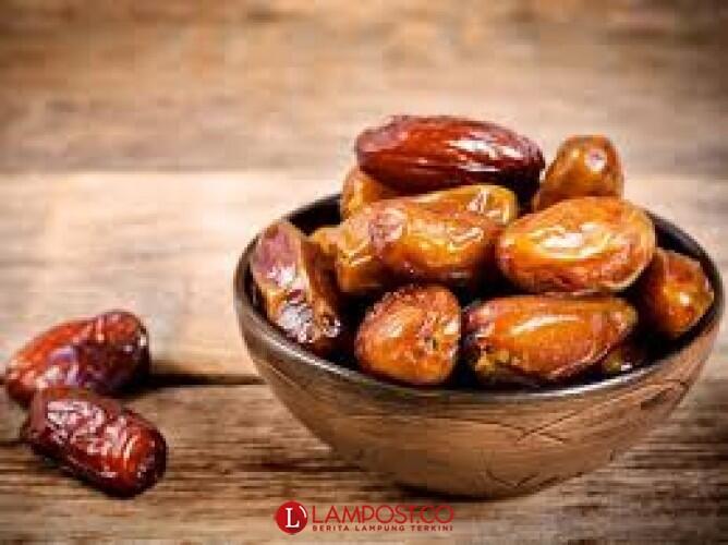 Makna Tiga Kurma