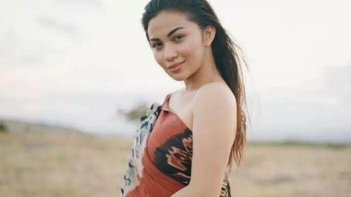Sering Pamer Seksi, Pas Berhijab Teryata Wow!!!