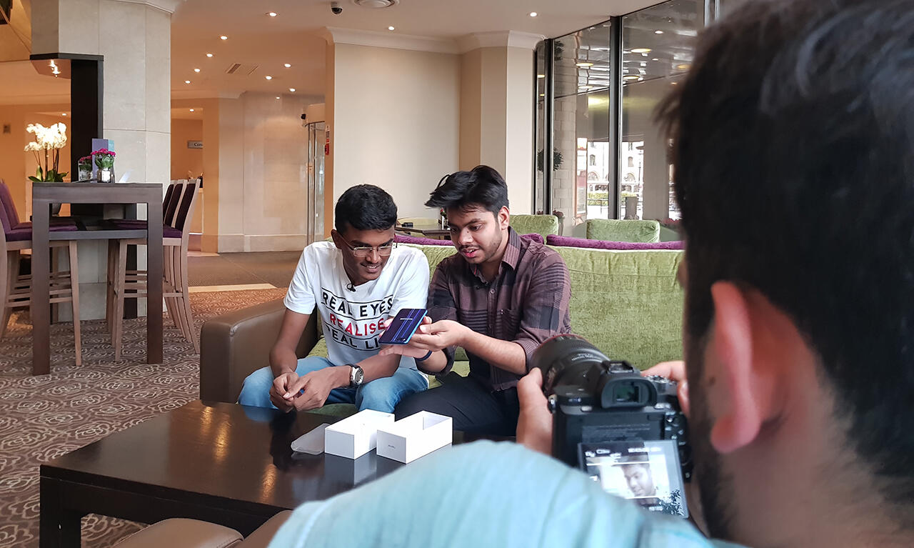 Menjajal Honor 10 di Honor Global Launch Event 'Beauty in AI' di London