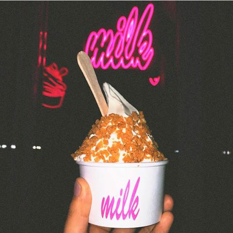 Milk Bar Store Toko Kue Serba Warna Warni