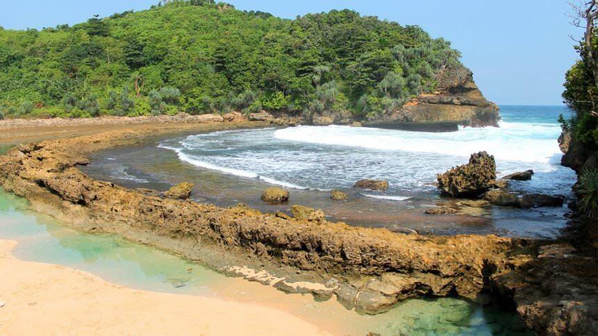 4 Pantai Di Malang Yang Mudah Dijangkau Kaskus