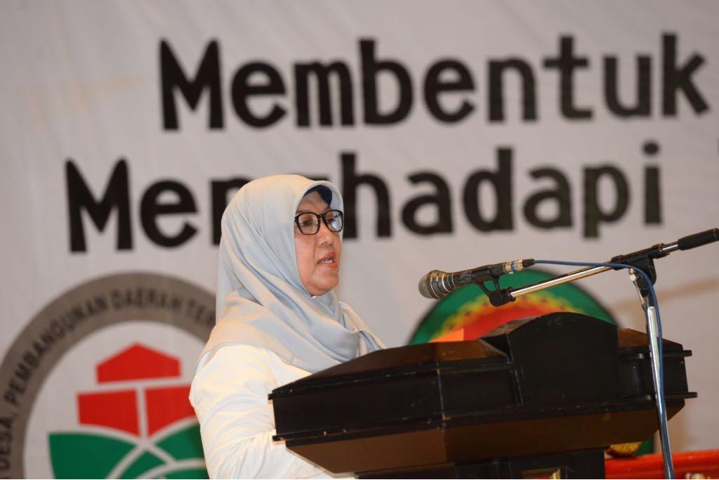 Gelar Seminar Parenting Tangkal Benih Terorisme