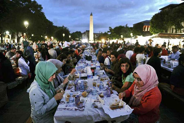 &#91;Rekomendasi Topik&#93; Apa Makanan Khas Tradisi Ramadan di Kotamu?