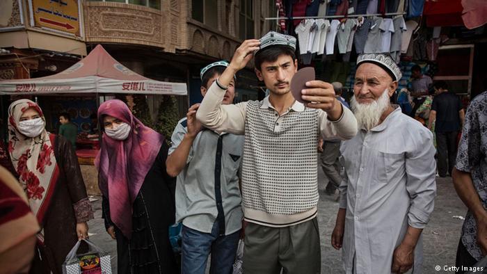 Potret Muslim Uighur di Cina