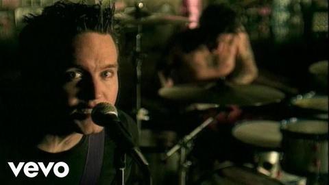 Kok Serem!!!.5 Lagu Ini Di Kabarkan Bisa Bikin Celaka