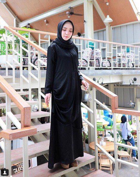 ( Kisah Ramadhan ) Trend Hijab Dengan Satu Warna Dasar