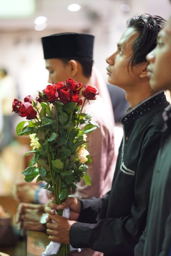 Kisah Haru Saat Misa Penghormatan untuk Bayu Penghadang Bomber