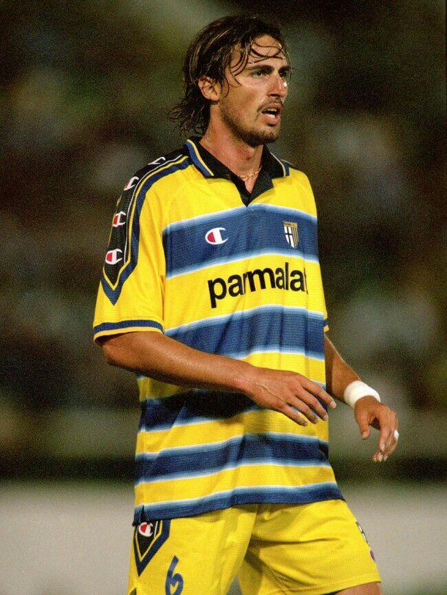 Setelah Bangkrut,Parma Kembali ke Serie A. Ini Pemain Top yang Pernah Berkostum Parma