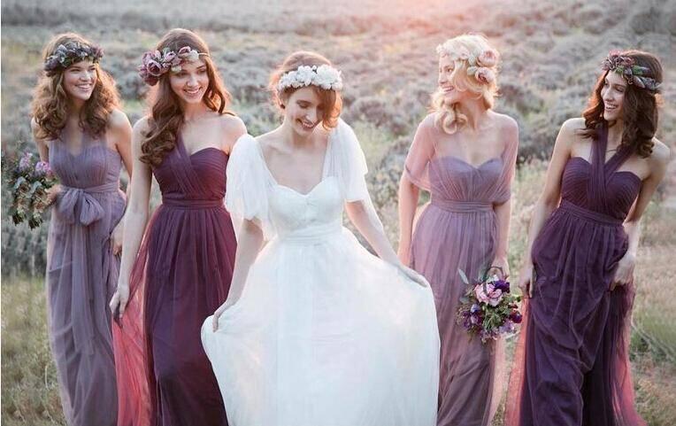 Elegan nan Memesona, 19 Gaun Bridesmaids Ini Bisa Dicontoh buat Pesta Nikahanmu Nanti
