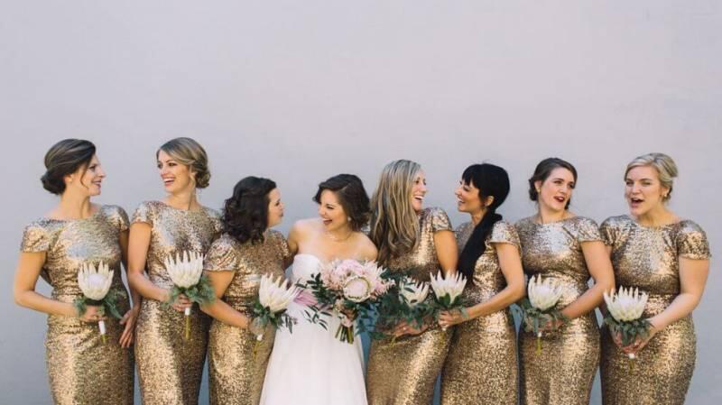 Elegan nan Memesona, 19 Gaun Bridesmaids Ini Bisa Dicontoh buat Pesta Nikahanmu Nanti