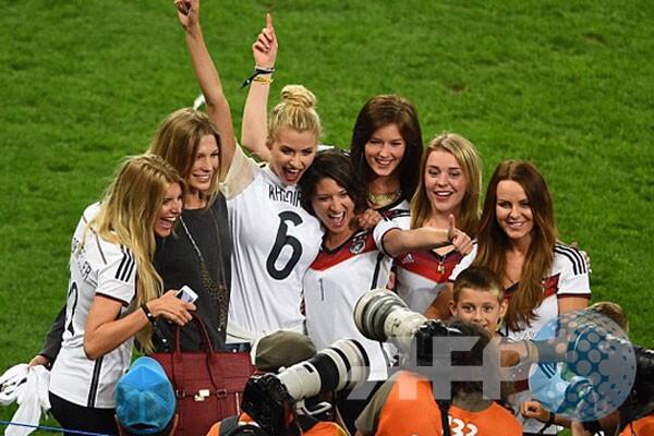 Menanti Gaya WAGS Di Piala Dunia 2018