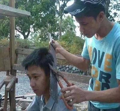 10 Tingkah Manusia Yang Bikin Geleng-Geleng Kepala!!!