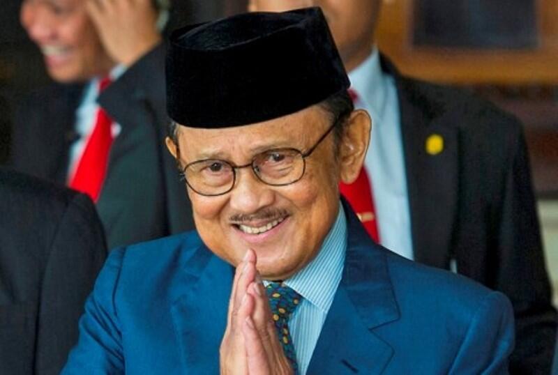 BJ Habibie: Rakyat Indonesia Tetap Harus Berpegang Pada Pancasila | KASKUS