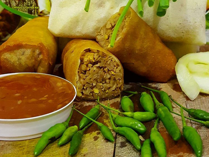 10 Lumpia Semarang Terenak Ini Cocok Dibawa Pulang sebagai Oleh-oleh Mudik