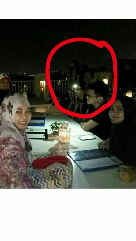 Apa yang Kamu Lihat di Foto Ini???