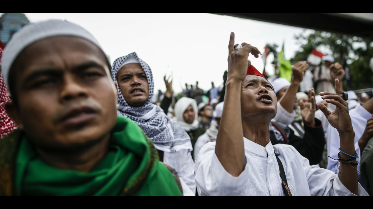 Pada era Jokowi, FPI, HTI, dkk. berubah mulai mengecam aksi terorisme
