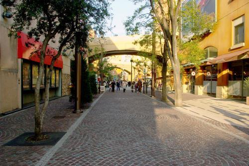 Side Trip From Tokyo (2): Kawasaki