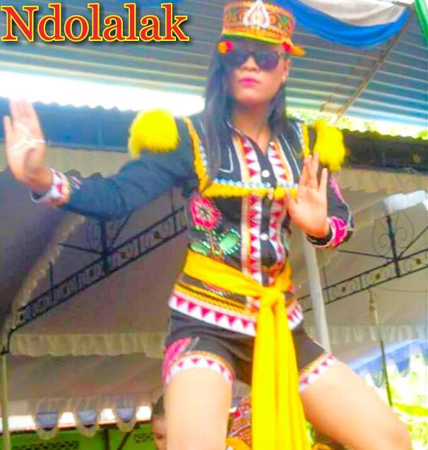 Tarian Tradisional Angguk atau Ndolalak