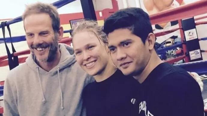 Ternyata 7 Film Ini Yang Membuat Iko Terkenal, No 2 Agan Pasti Sudah Tahu!