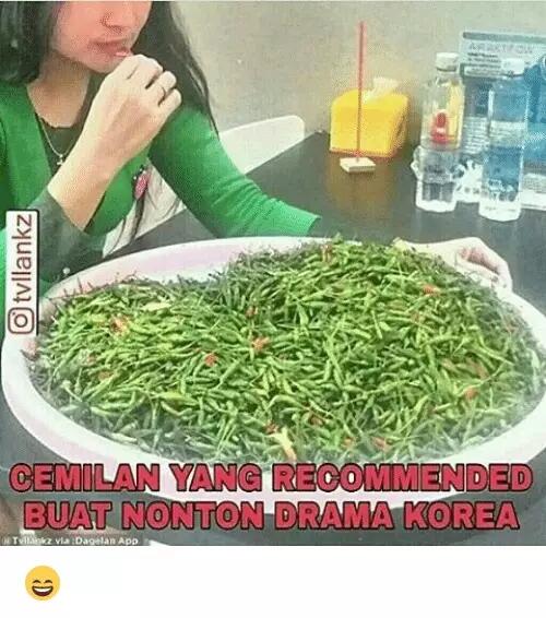 10 Meme Cemilan ini Kocak Abis, Bikin Ngakak Ngeliatnya