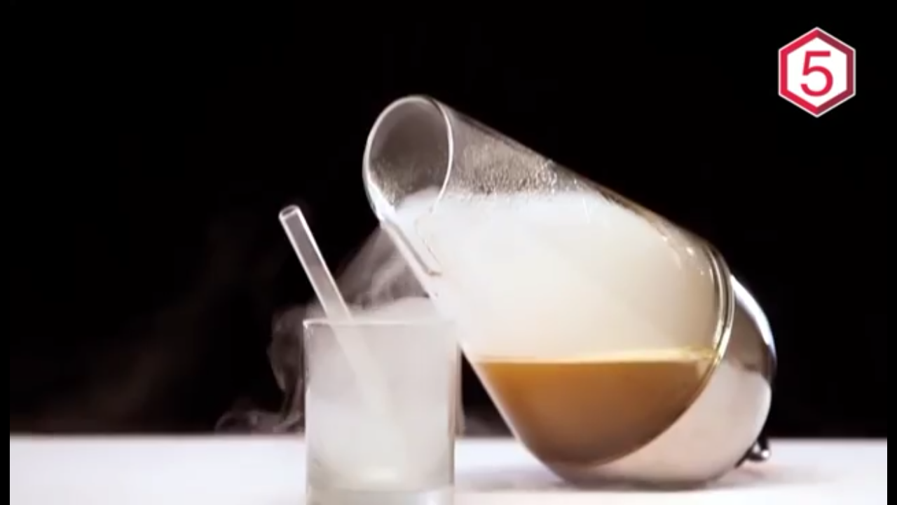 5 MAKANAN CANGGIH SEKALIGUS ANEH YANG AKAN KITA MAKAN DI MASA DEPAN!