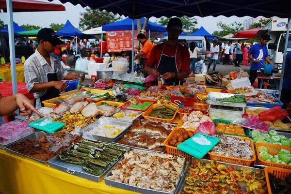 &#91;RATW&#93; Menikmati Beragam Takjil Khas Ramadan di Malaysia