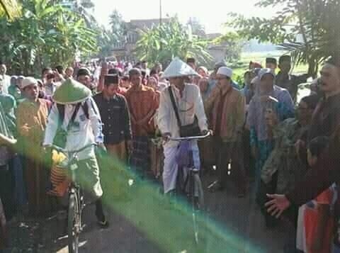 BERANGKAT HAJI NAIK SEPEDA ONTHEL
