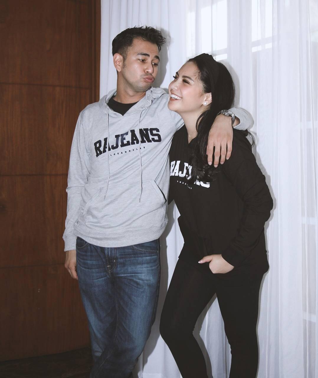 9 Clothing Line Kekinian Milik Artis, Berkualitas & Harga Realistis