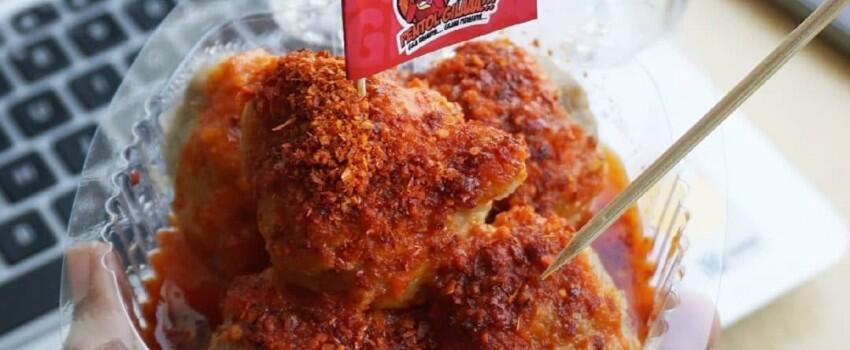Pentol Gila dari Surabaya, Camilan Membakar Lidah Buat Penggila Pedas
