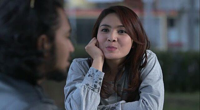 10 Foto Widi Dwinanda, Pemeran Tuti Penjual Pulsa Unyu di 'Cuma Disini'