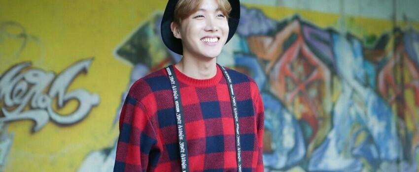 9 Colorfull Style ala JHope BTS, Siap Dicontek Bro!